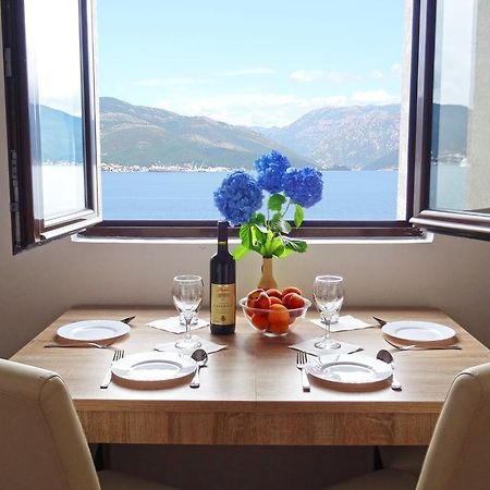 Krasići Blue Bay Apartments מראה חיצוני תמונה