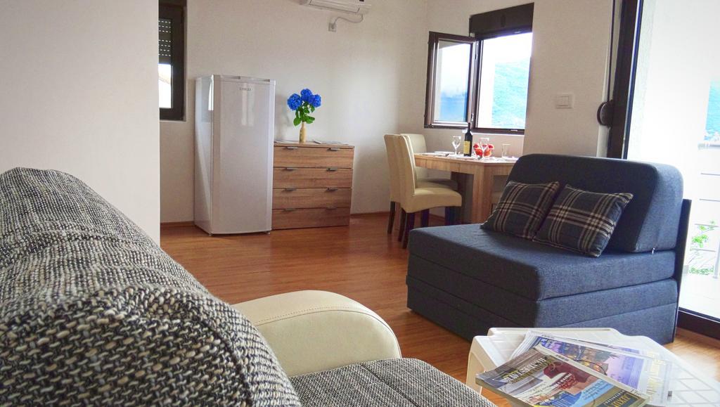 Krasići Blue Bay Apartments מראה חיצוני תמונה