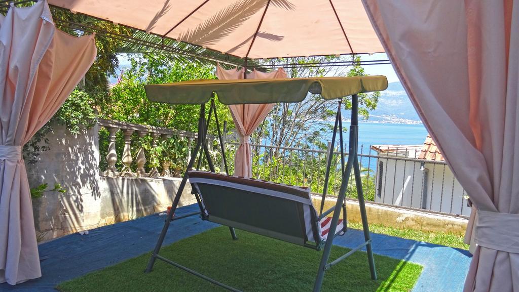 Krasići Blue Bay Apartments מראה חיצוני תמונה