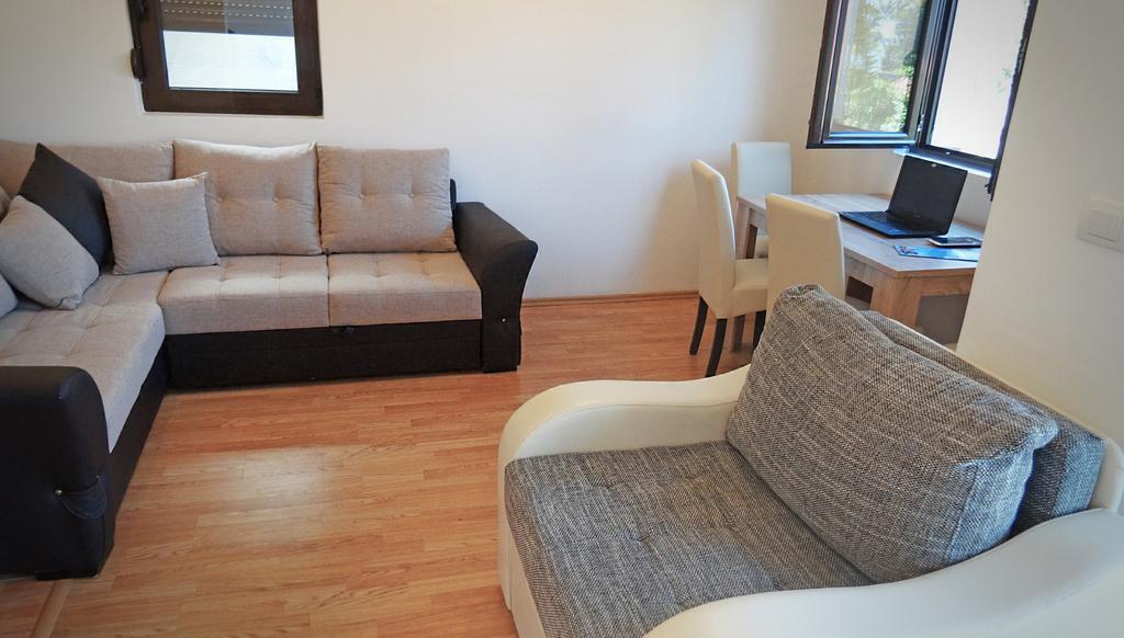 Krasići Blue Bay Apartments מראה חיצוני תמונה
