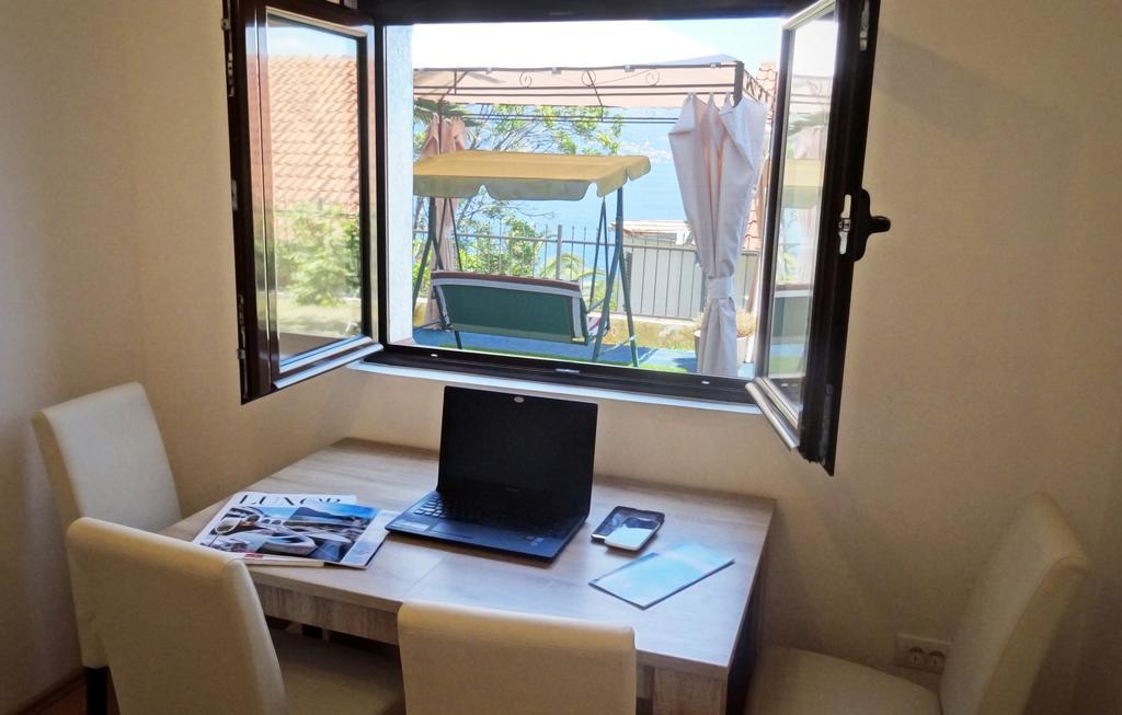 Krasići Blue Bay Apartments מראה חיצוני תמונה