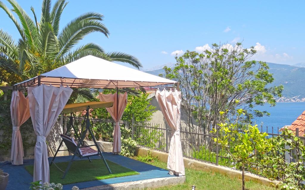 Krasići Blue Bay Apartments מראה חיצוני תמונה